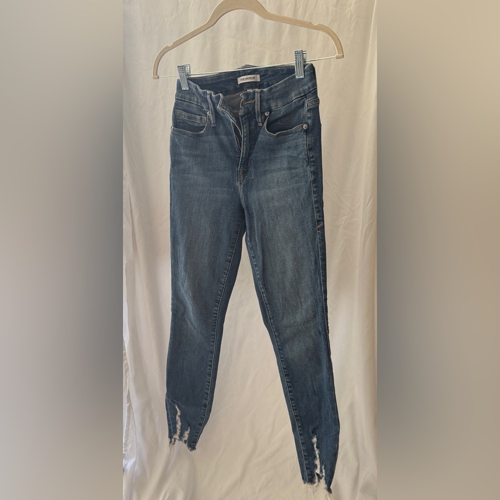 Good American Distressed Blue Ankle Jeans - Picture 6 of 6